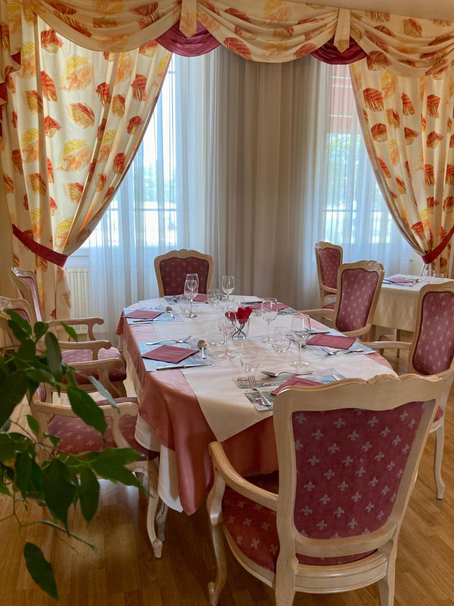 Hotel De Champagne Saint-Dizier Ngoại thất bức ảnh