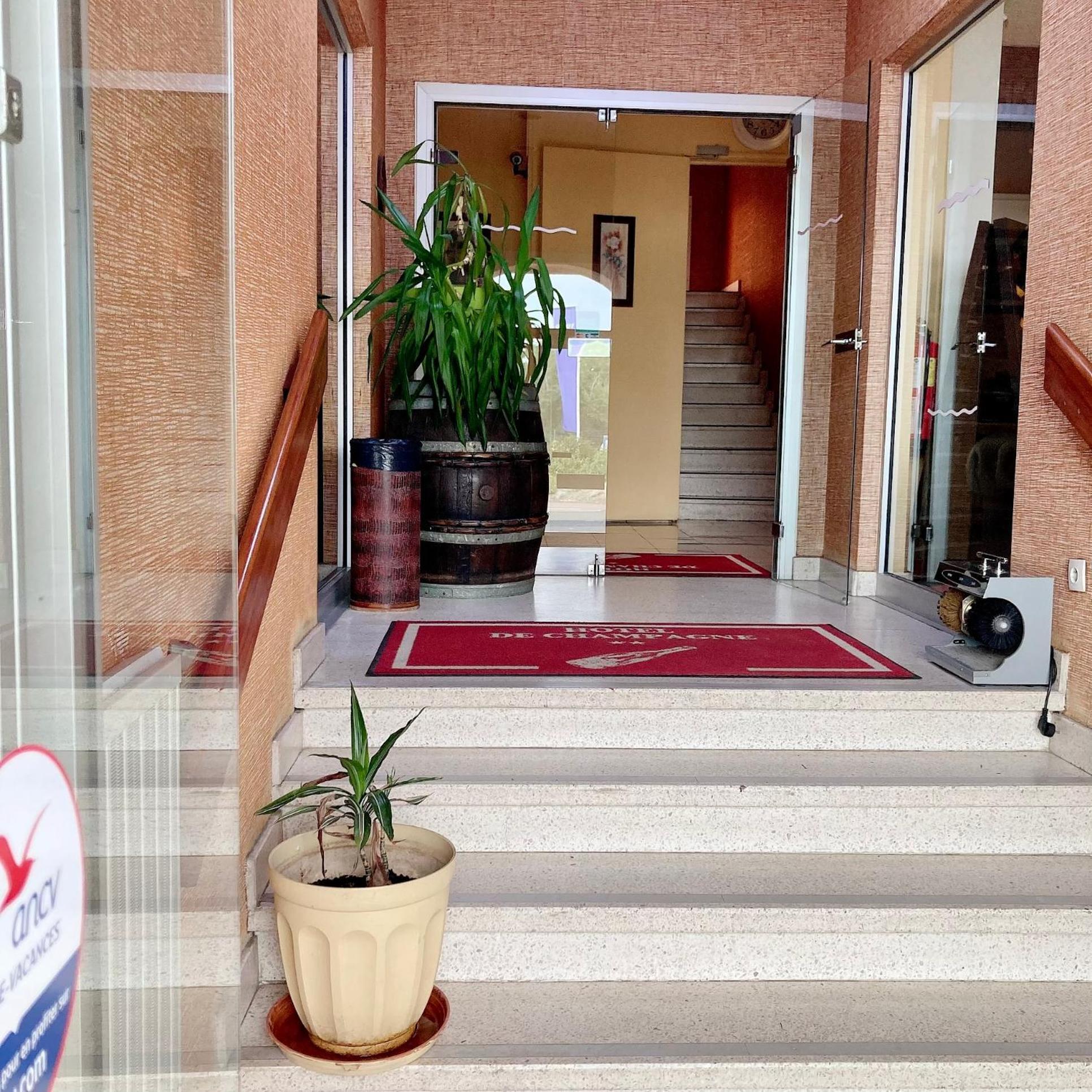 Hotel De Champagne Saint-Dizier Ngoại thất bức ảnh